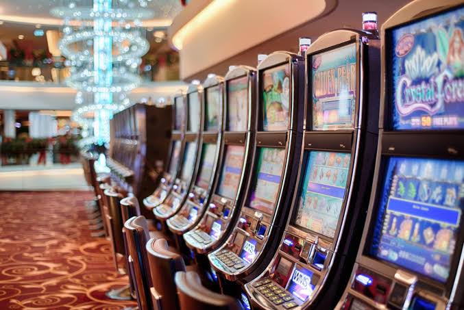 Cara Biar Nggak Cepat Bosan Main Slot Online di RAJA77